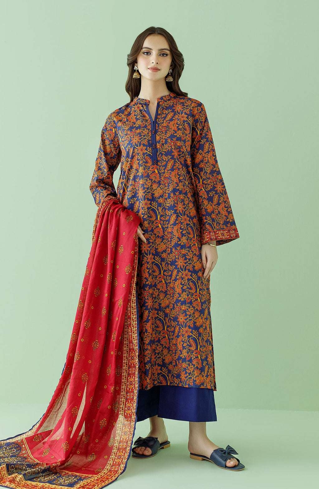 Orient 🌸
Unstitched Printed Lawn 3 Piece Suit