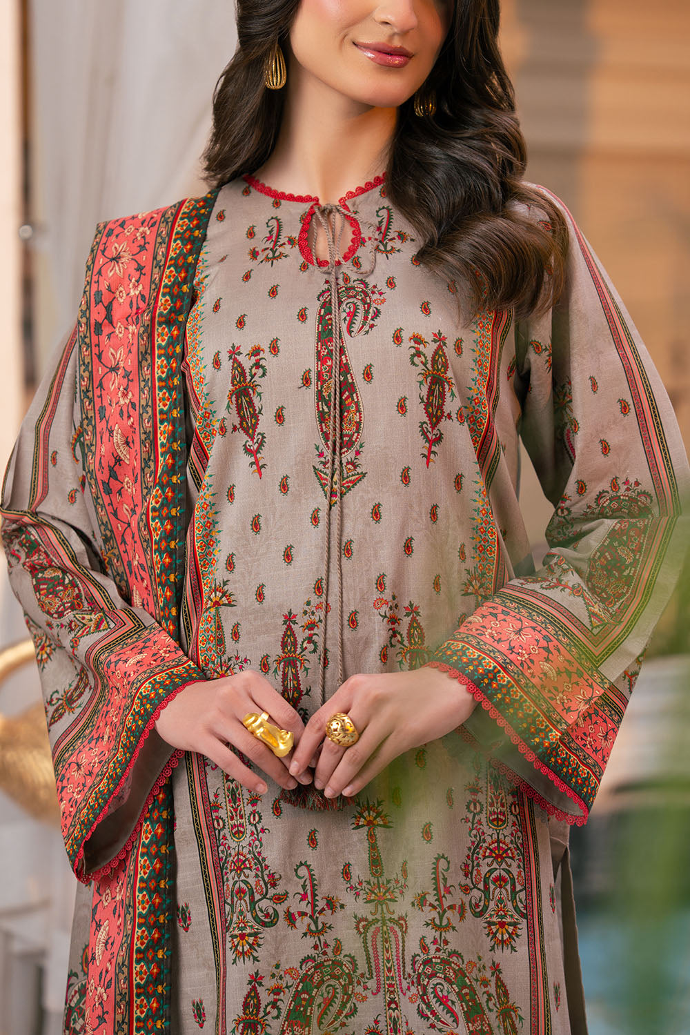 Gul Ahmed 3PC Printed Cross Hatch Lawn Suit