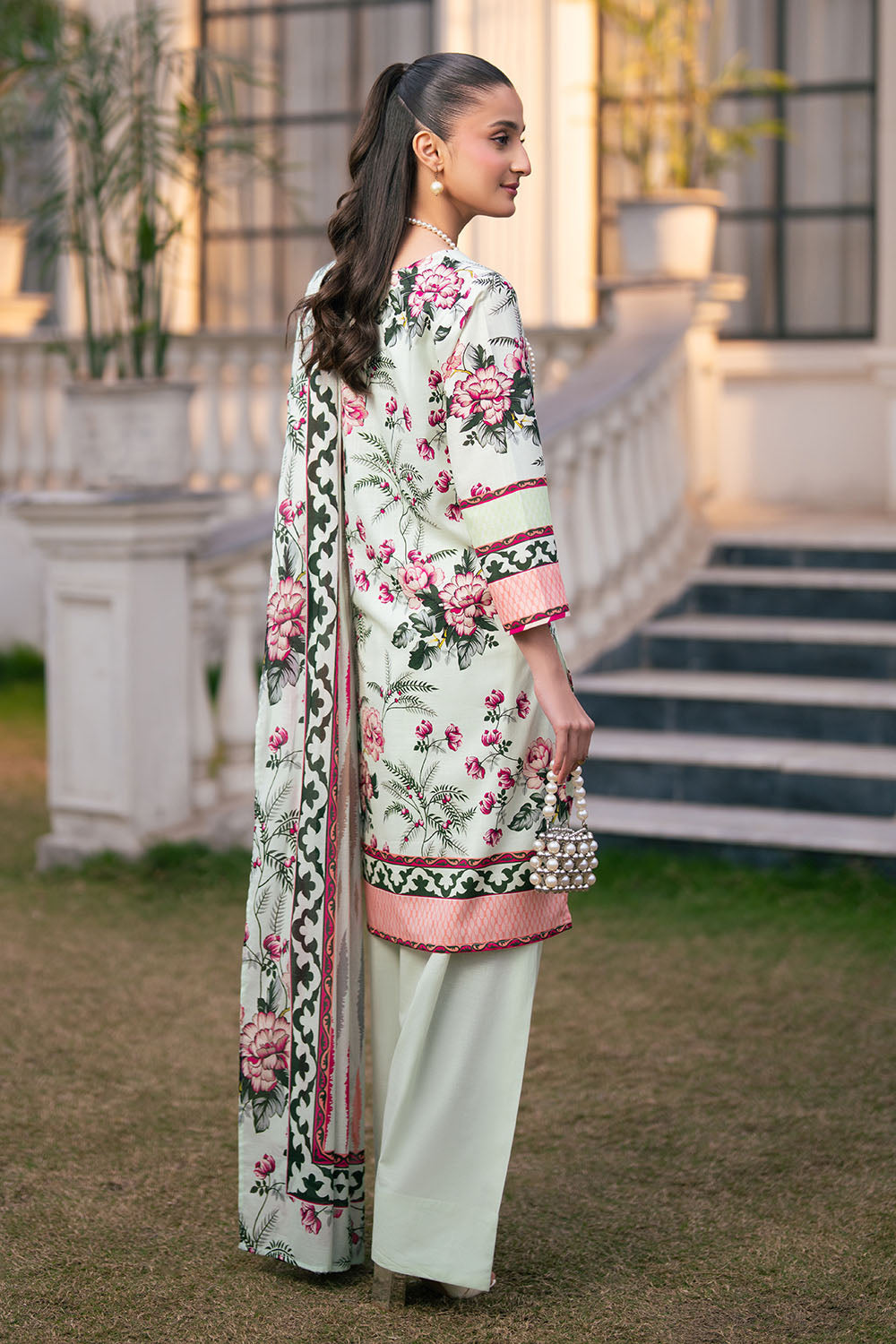Gul Ahmed 3PC Printed Cross Hatch Lawn Suit