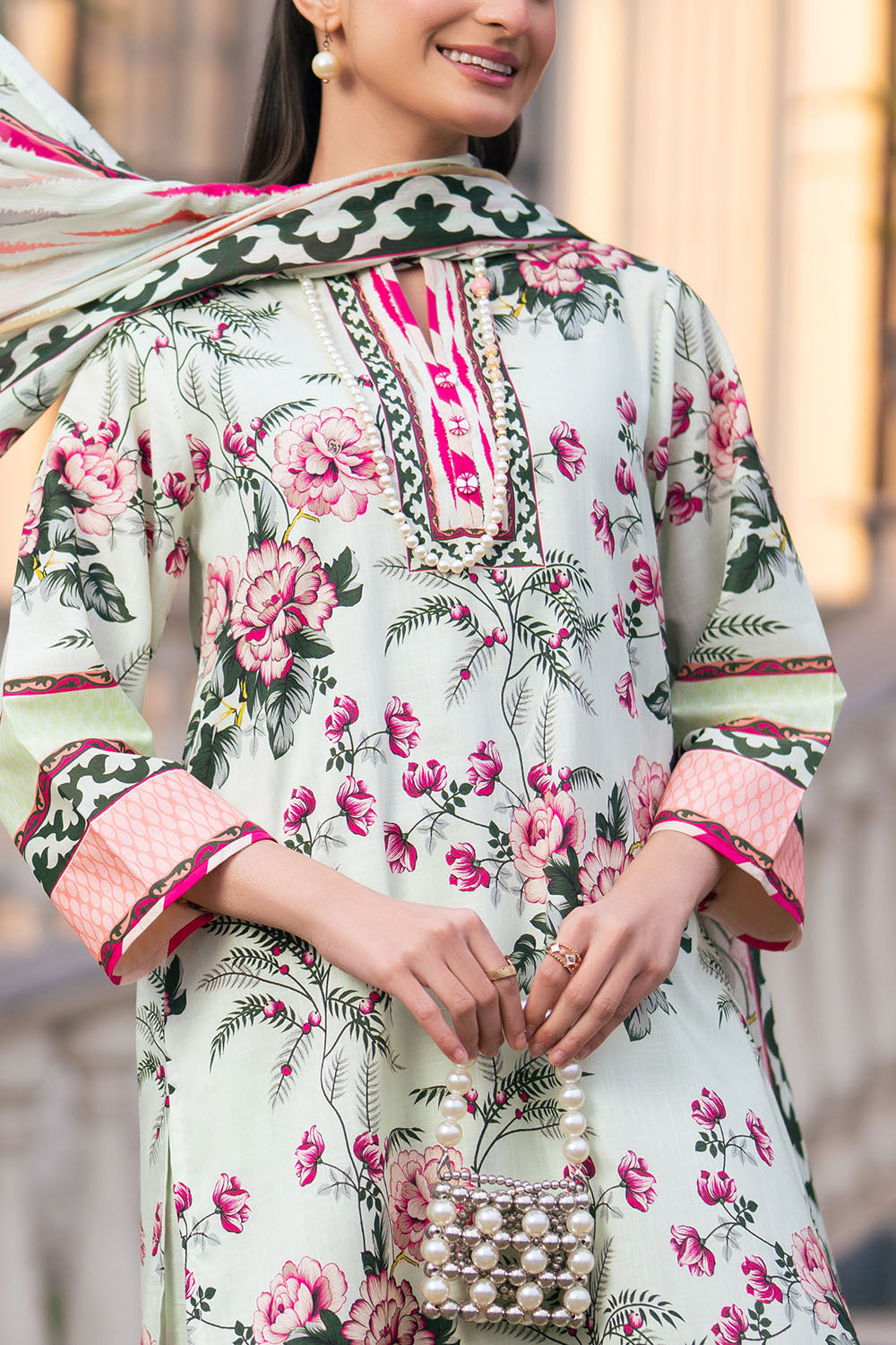 Gul Ahmed 3PC Printed Cross Hatch Lawn Suit
