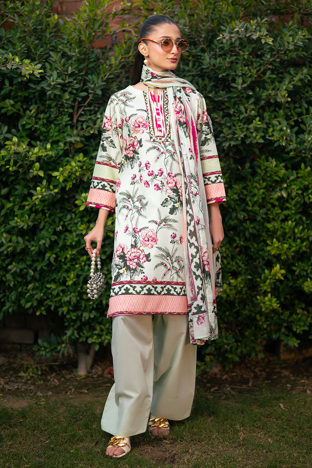 Gul Ahmed 3PC Printed Cross Hatch Lawn Suit