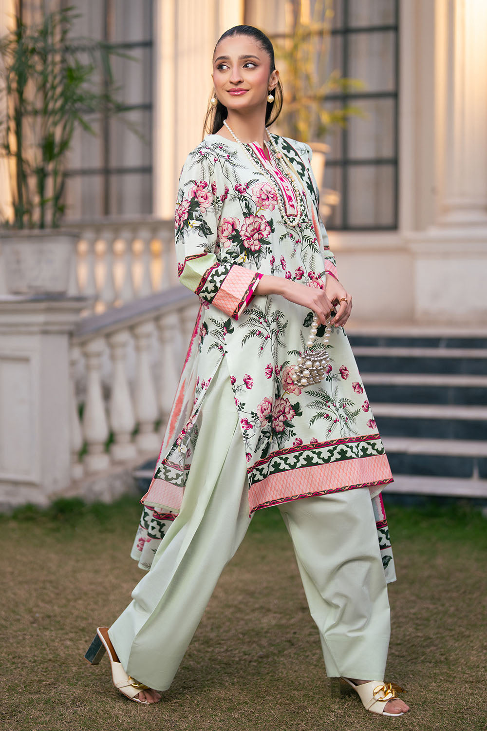 Gul Ahmed 3PC Printed Cross Hatch Lawn Suit