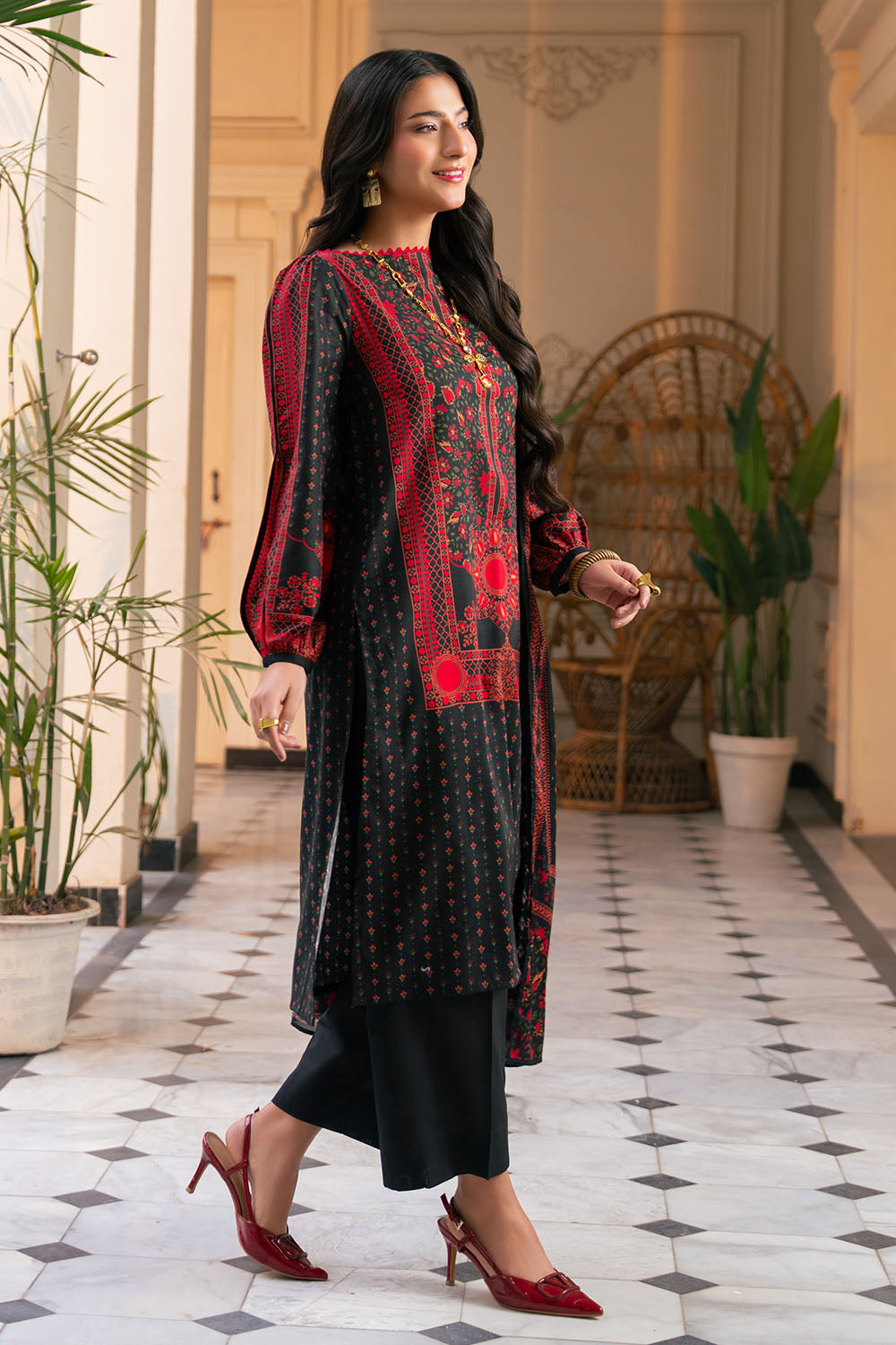 Gul Ahmed 3PC Printed Cross Hatch Lawn Suit