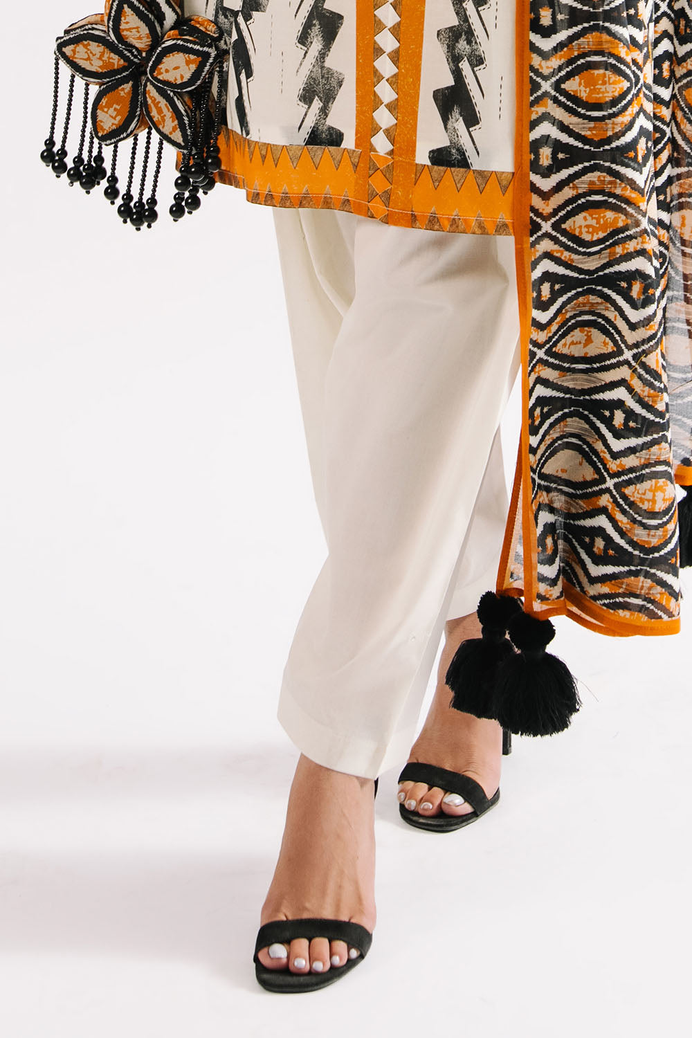 Agha Noor 3PC Printed Lawn Suit with Dupatta