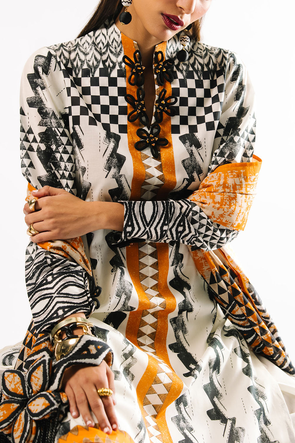 Agha Noor 3PC Printed Lawn Suit with Dupatta