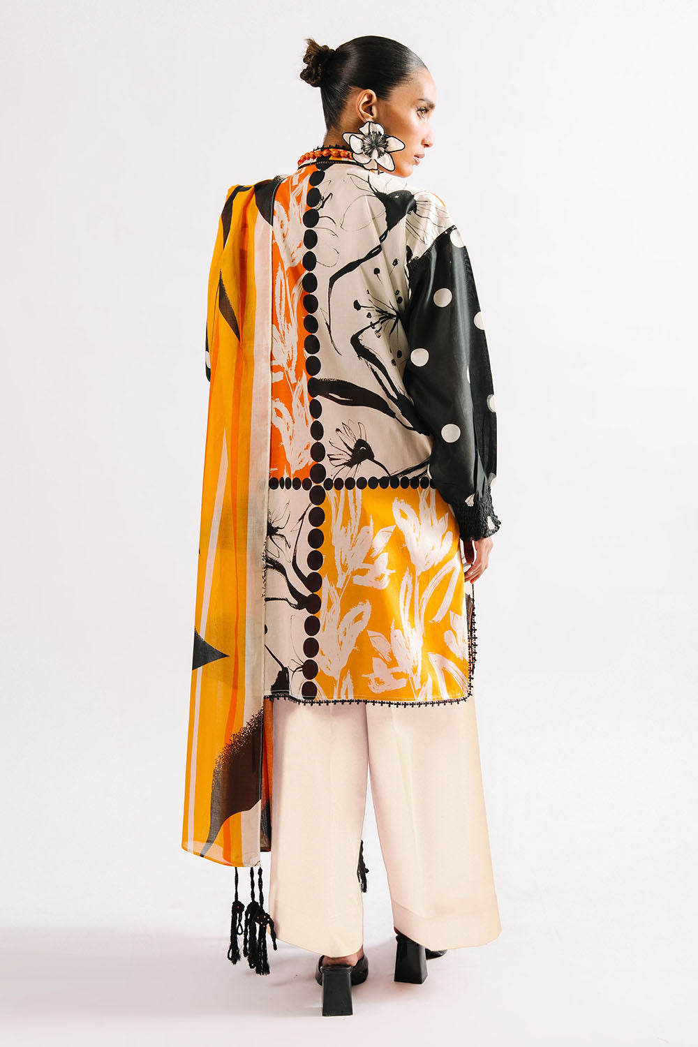 Agha Noor 3PC Printed Lawn Suit with Dupatta