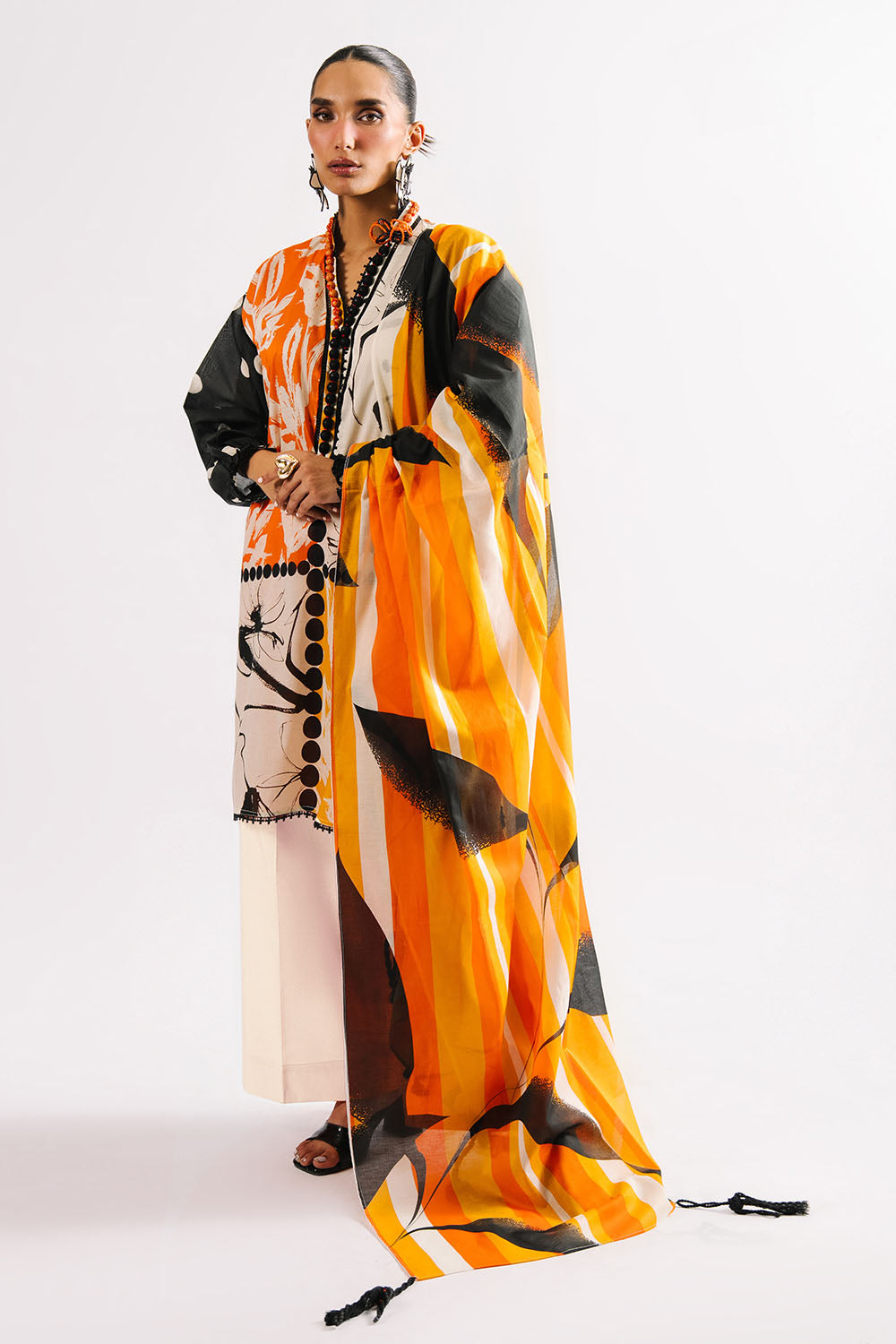 Agha Noor 3PC Printed Lawn Suit with Dupatta