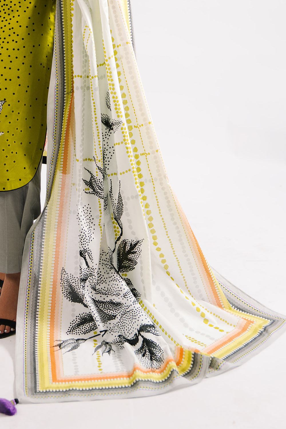 Agha Noor 3PC Printed Lawn Suit with Dupatta