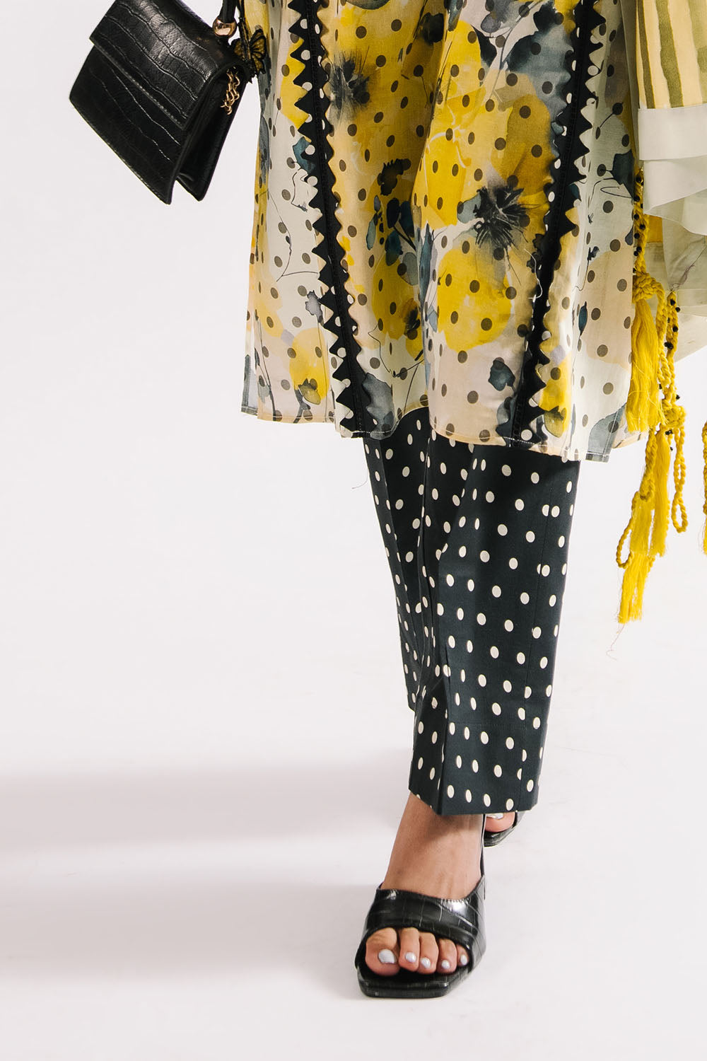 Agha Noor 3PC Printed Lawn Suit with Dupatta